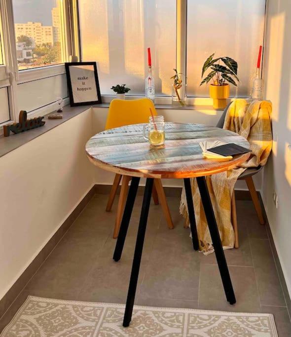 Spectacular View Over The City - Dorobanti Studio Apartment Букурещ Екстериор снимка